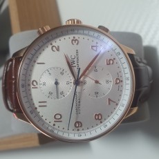 IWC 샤프하우젠 포르투기저 화이트 다이얼 골드 침 시계