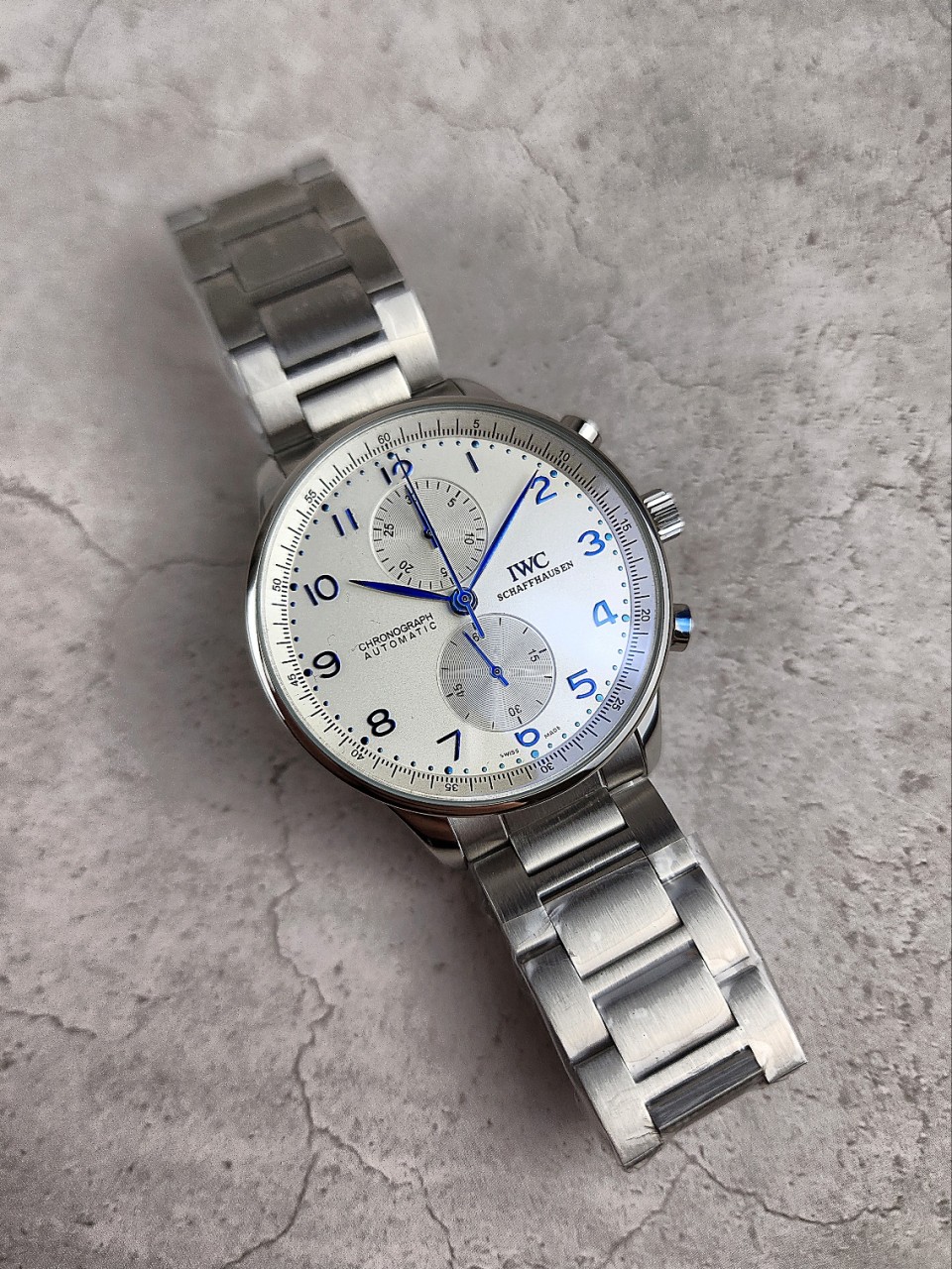 IWC 샤프하우젠 포르투기저 화이트 다이얼 스틸 줄 시계