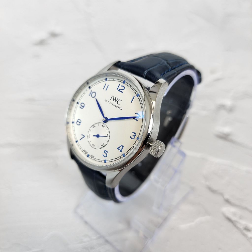 IWC 포르투기저 샤프하우젠 핸드와인드 화이트 블루 시계