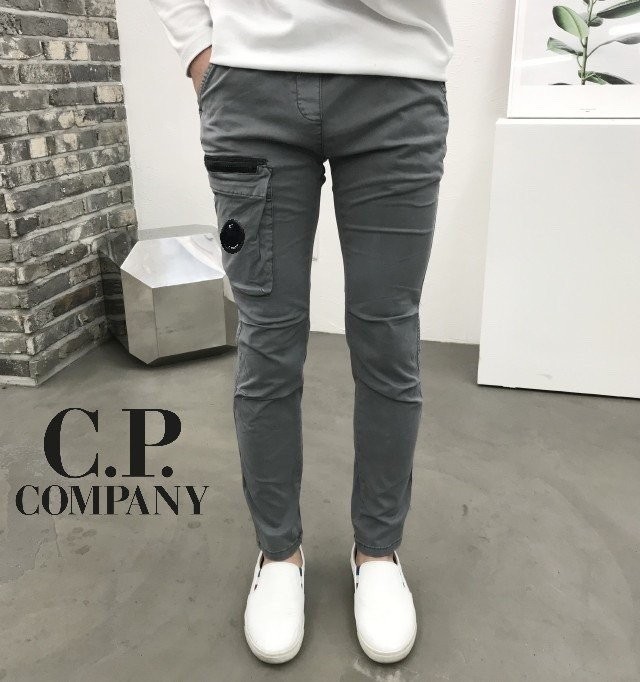 CP컴퍼니 렌즈 와펜 새틴 카고 팬츠 (바지)