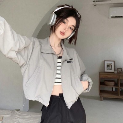 미우미우 여성 테크니컬 바람막이