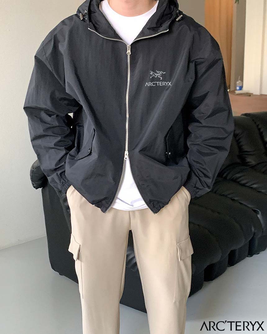 아크테릭스 세이버 스트링 바람막이