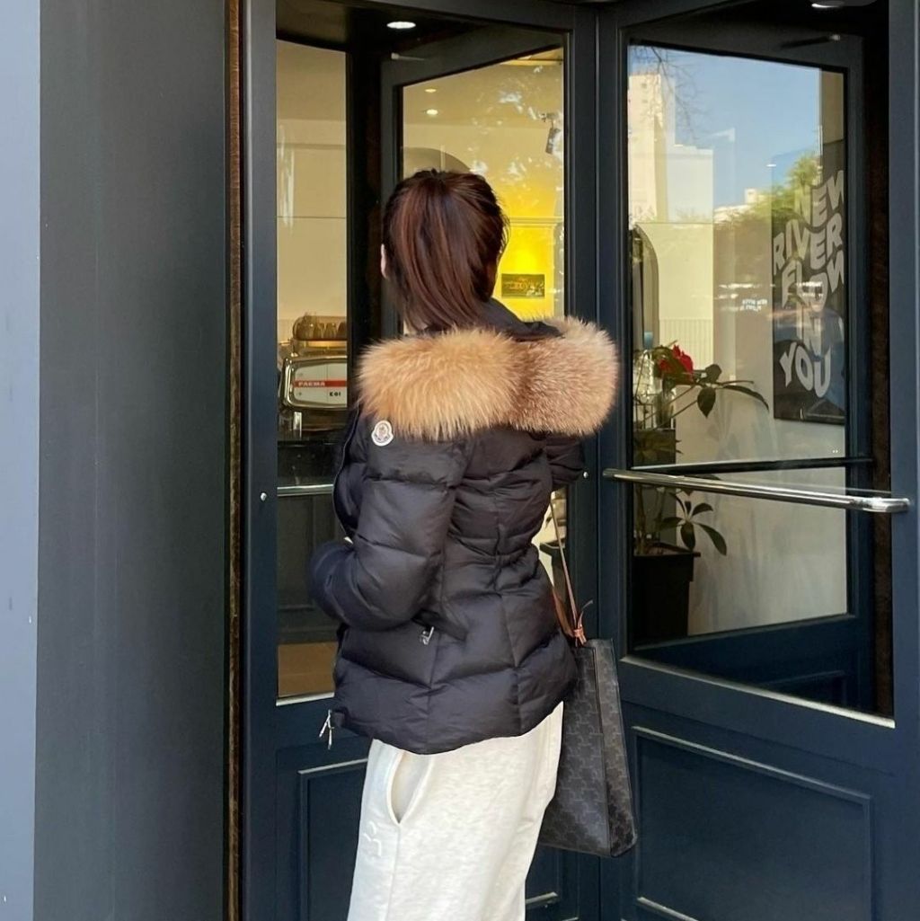 몽클레어 여성 보에드 숏 패딩